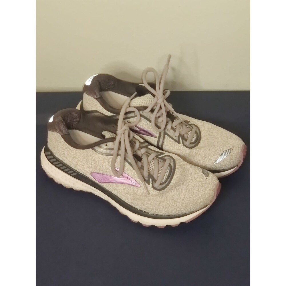 Brooks adrenaline gts athletic shoes - Picture 8 of 10